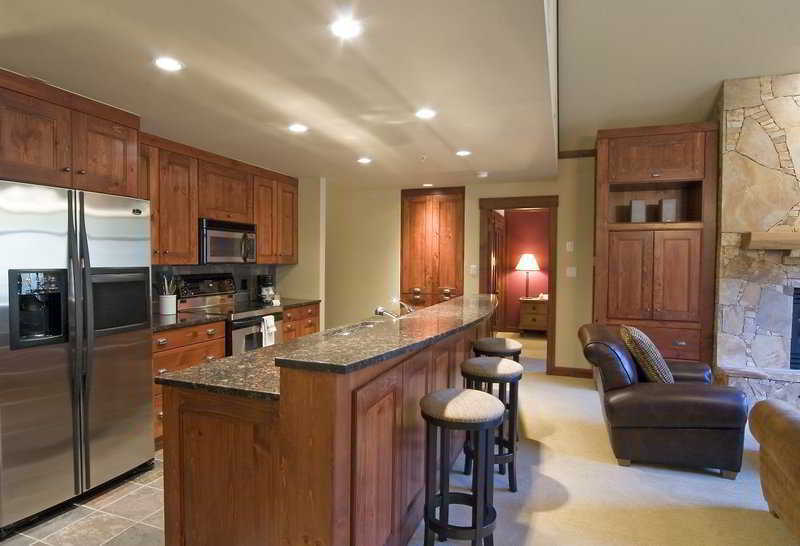 First Tracks Lodge Whistler Exterior foto