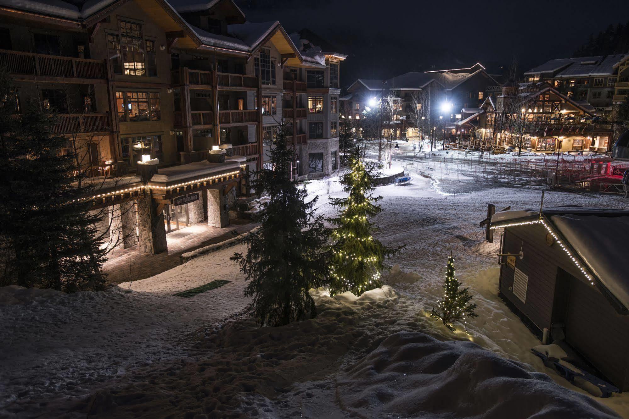 First Tracks Lodge Whistler Exterior foto