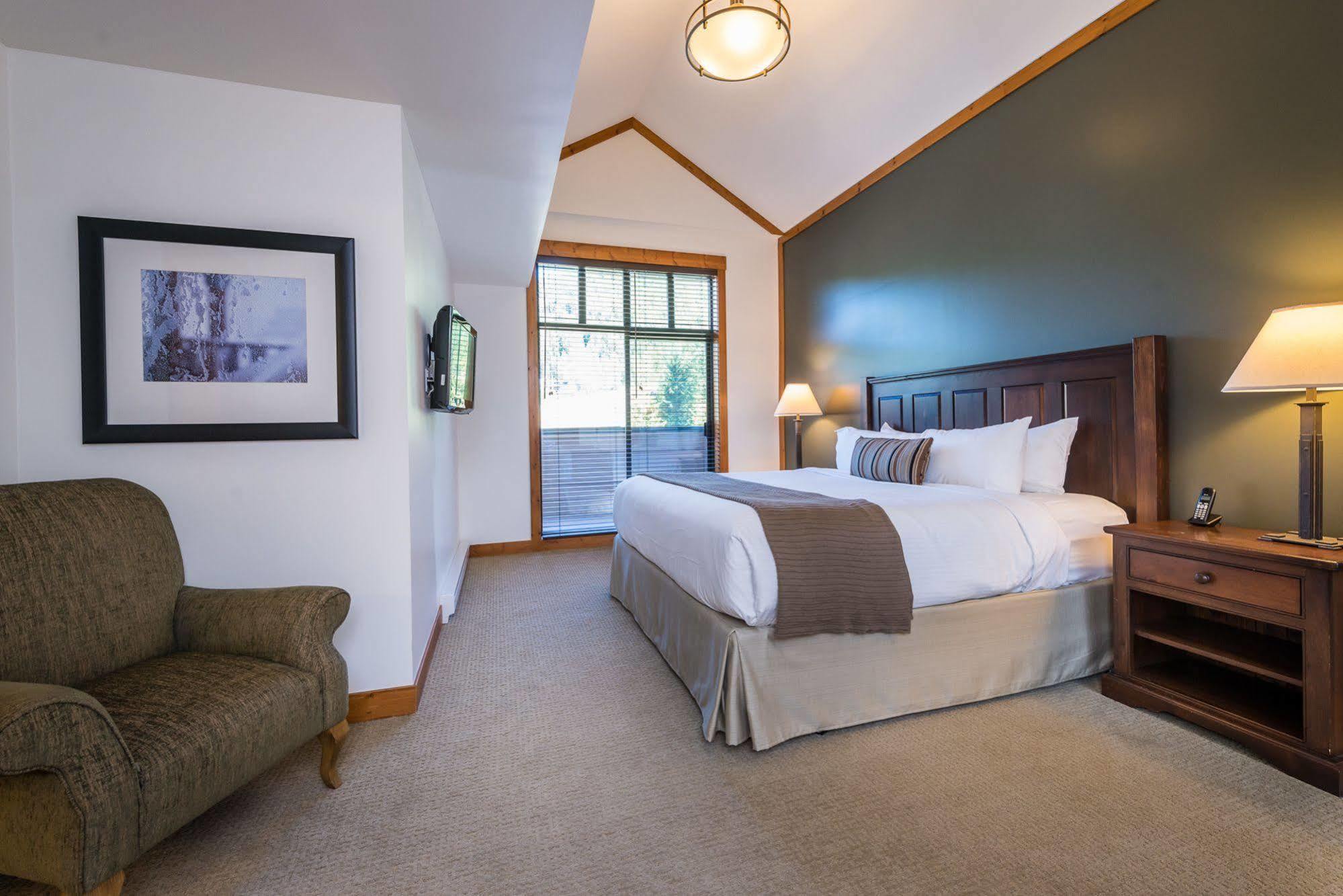 First Tracks Lodge Whistler Exterior foto
